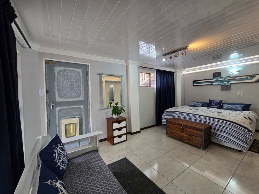 4 Bedroom Property for Sale in Stilbaai Wes Western Cape